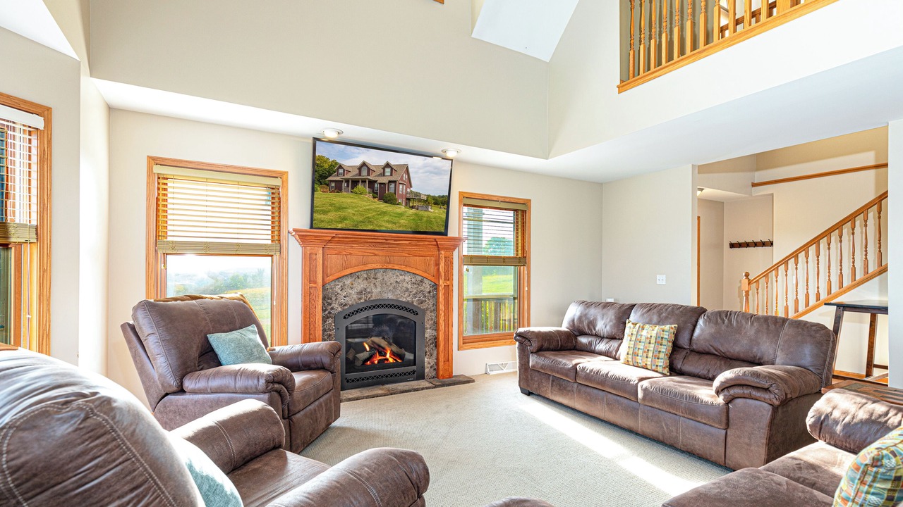 Photo of Livingroom in The Galena Territory