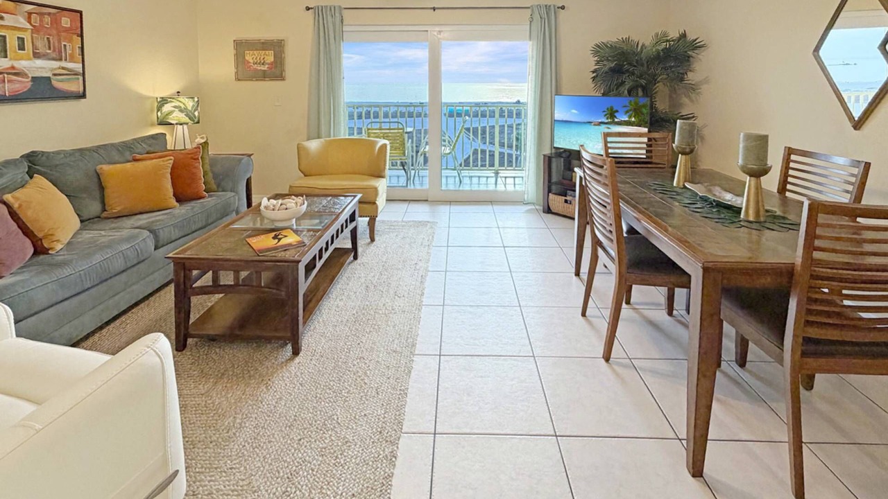 Photo of Livingroom in Treasure Island
