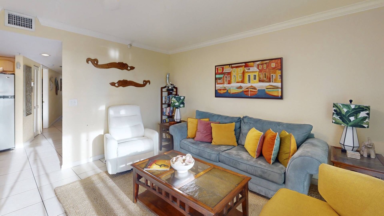 Photo of Livingroom in Treasure Island