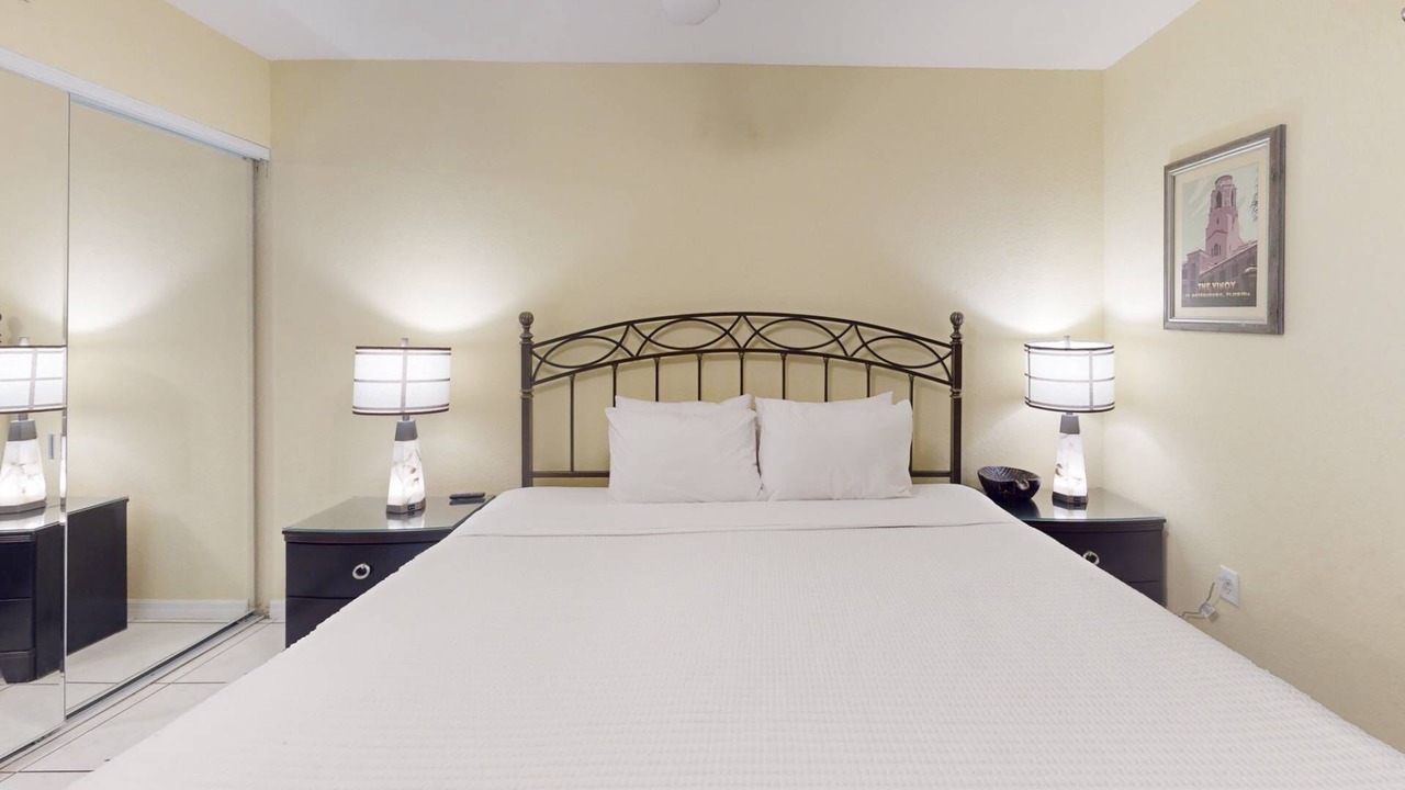 Photo of Bedroom in Treasure Island
