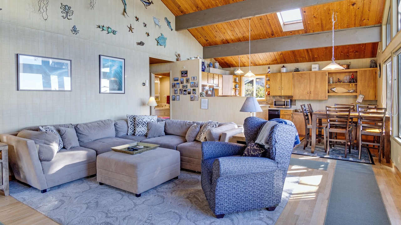 Photo of Livingroom in Sandpiper Village