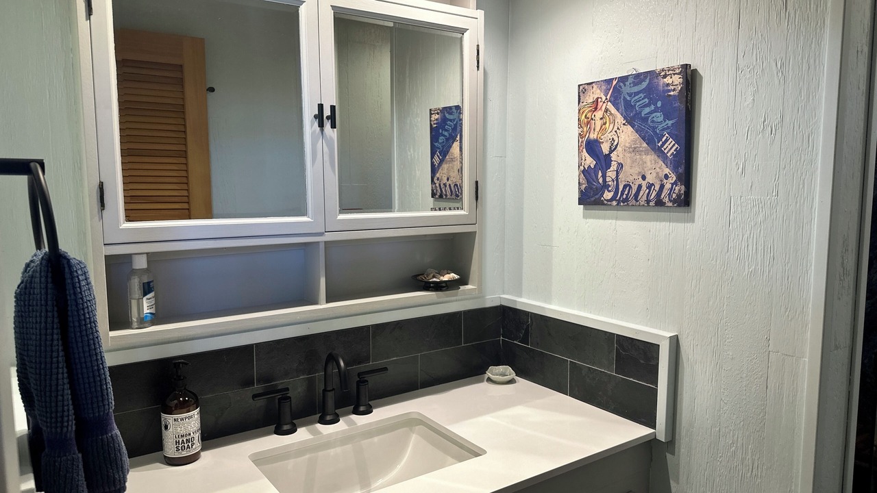 Photo of Bathroom in Sandpiper Village