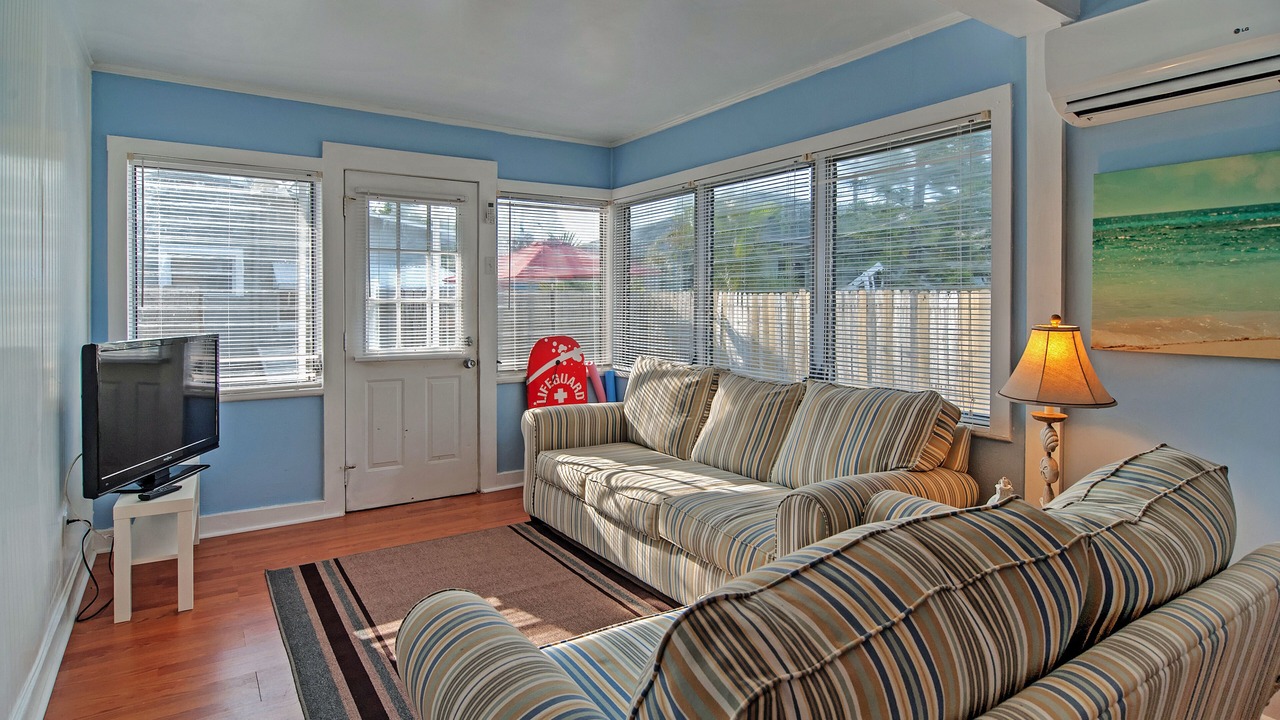 Photo of Livingroom in Treasure Island
