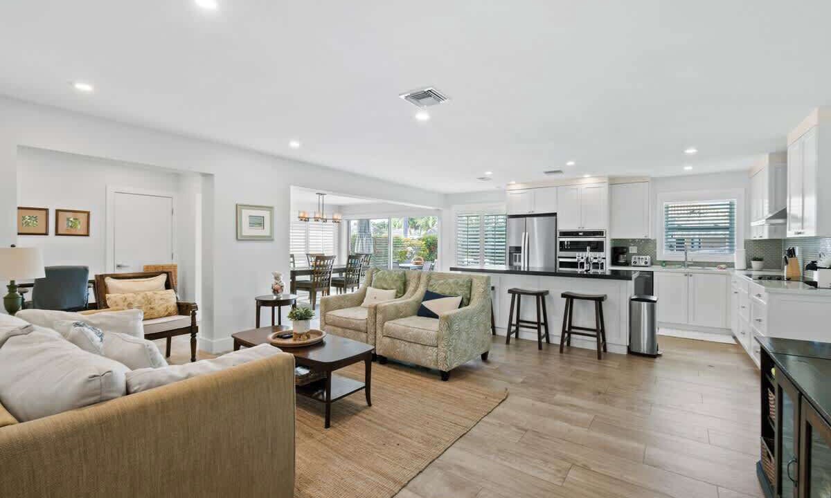 Photo of Livingroom in Garden Isles