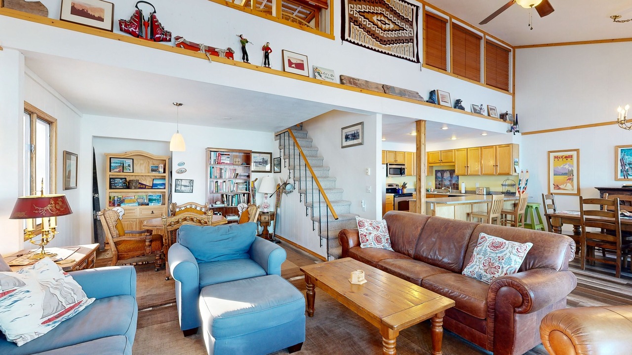 Photo of Livingroom in McCall