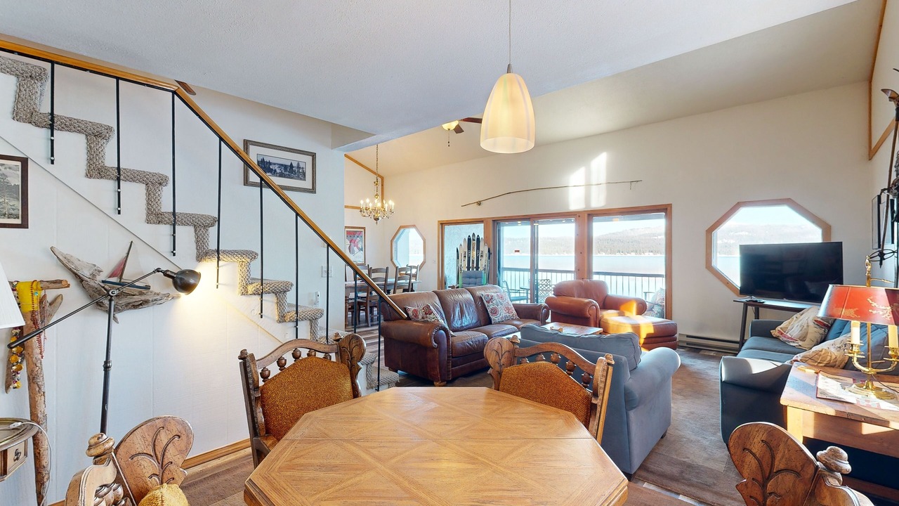 Photo of Livingroom in McCall