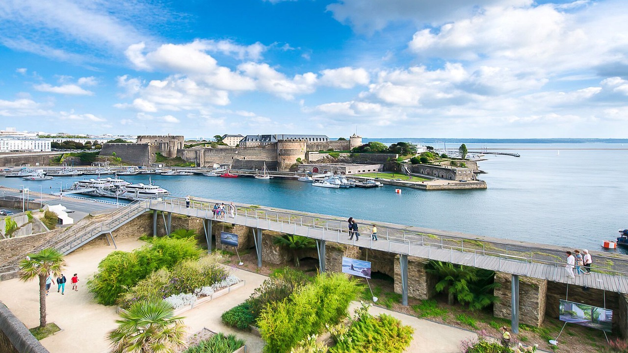 Photo of Others in Downtown