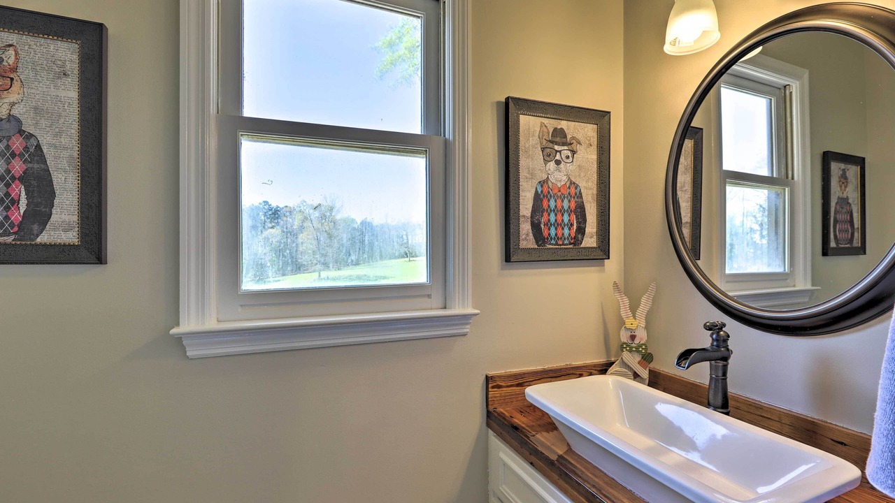 Photo of Bathroom in Pine Mountain Valley