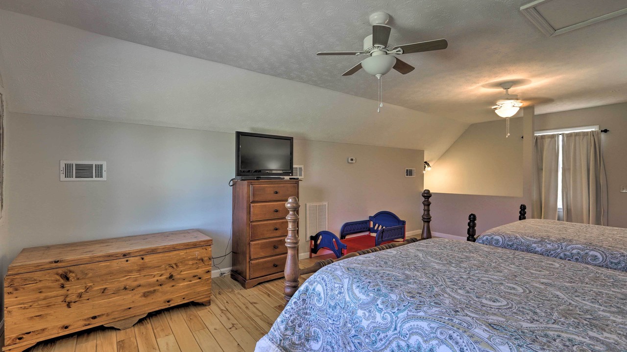 Photo of Bedroom in Pine Mountain Valley