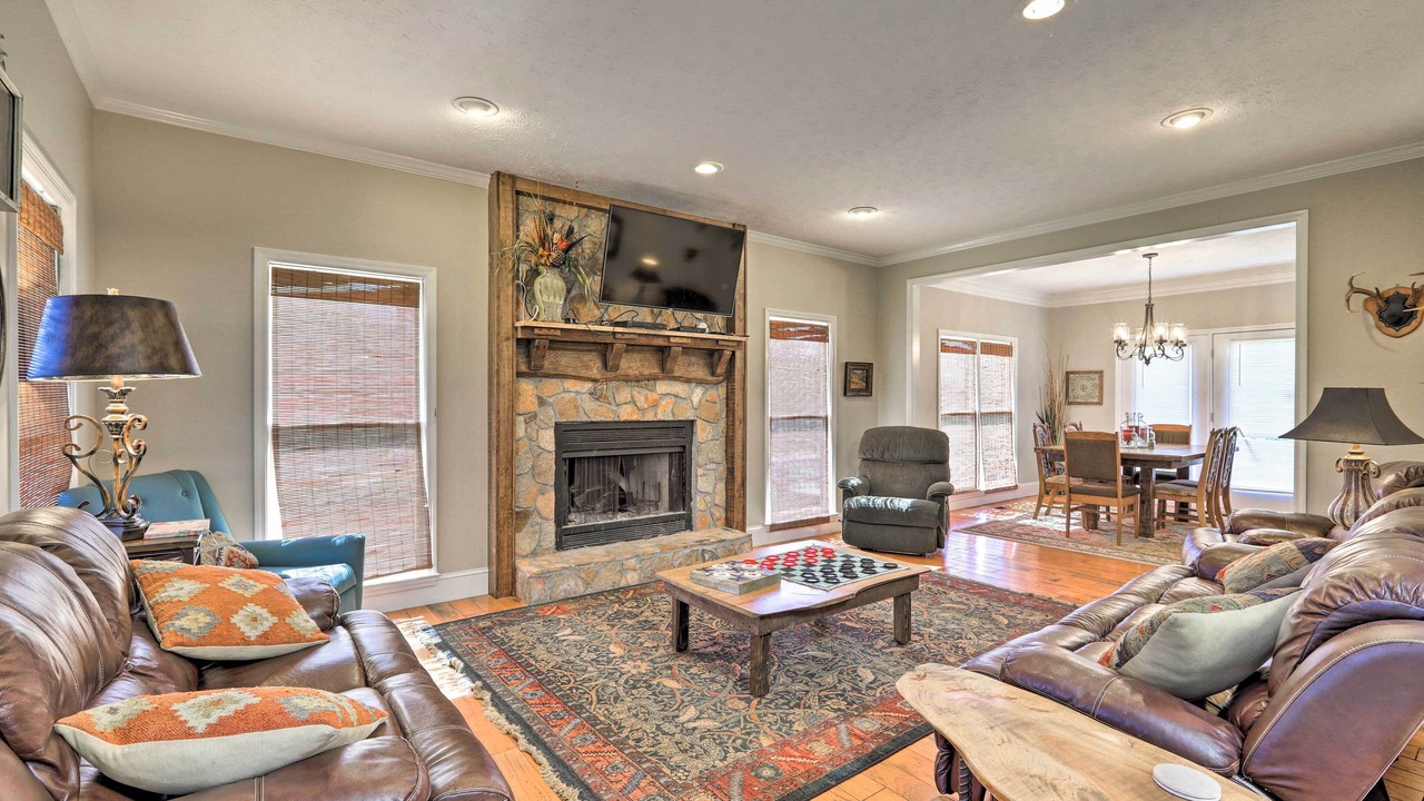 Photo of Livingroom in Pine Mountain Valley