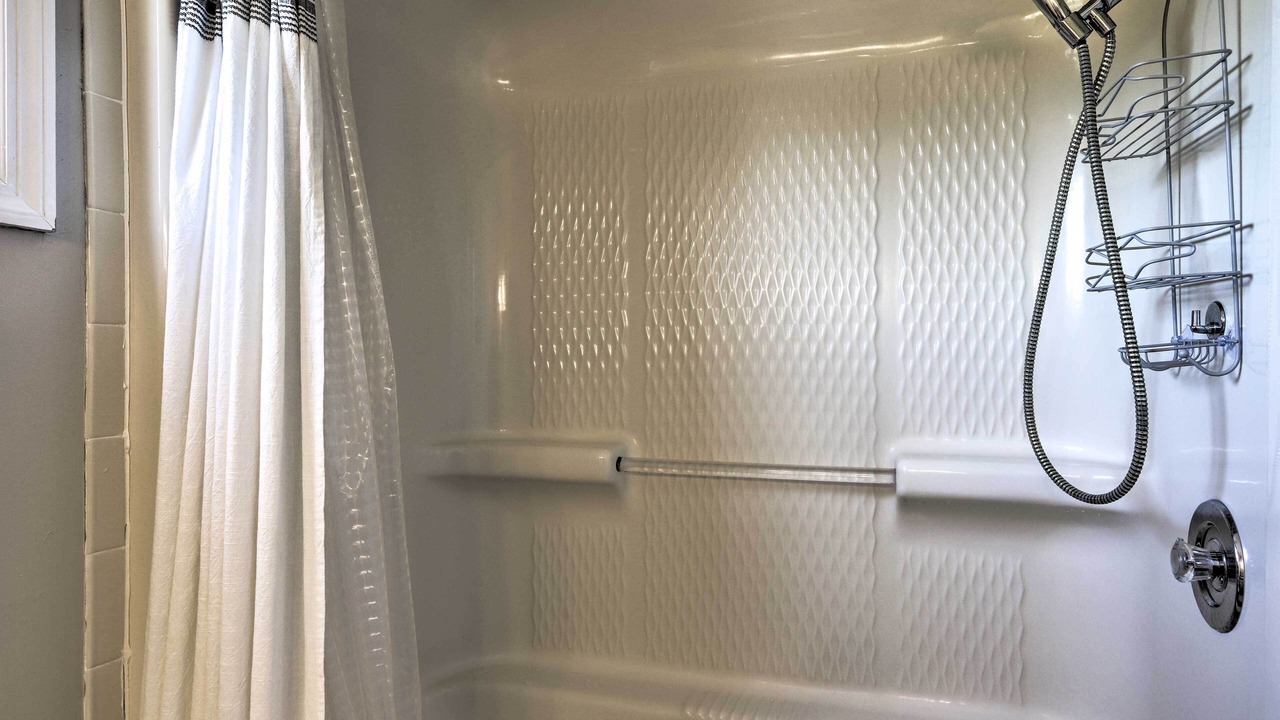 Photo of Bathroom in Pine Mountain Valley