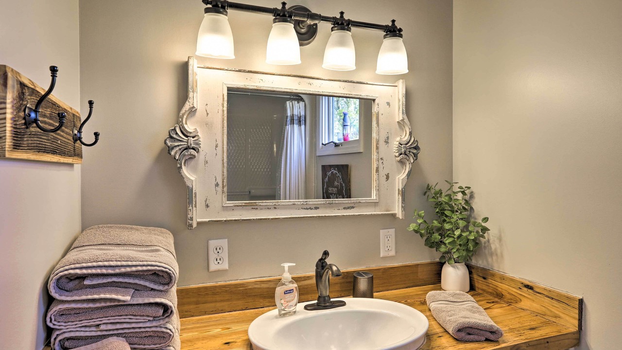 Photo of Bathroom in Pine Mountain Valley