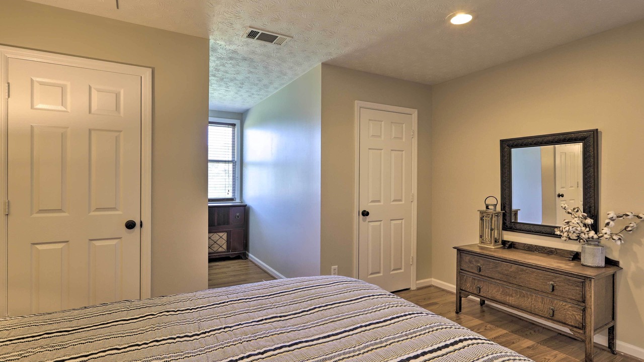 Photo of Bedroom in Pine Mountain Valley