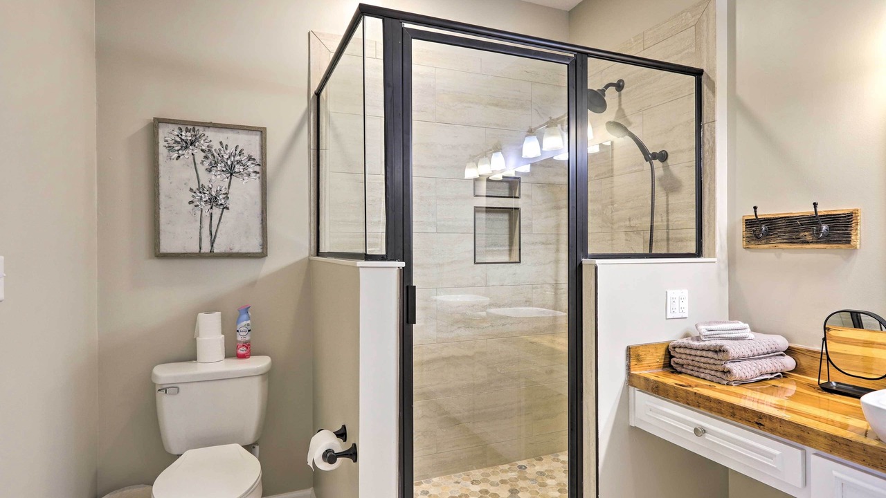 Photo of Bathroom in Pine Mountain Valley