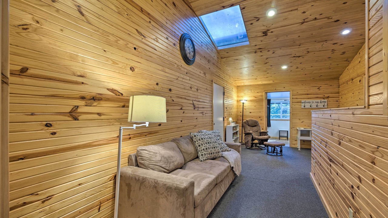 Photo of Livingroom in Partridge