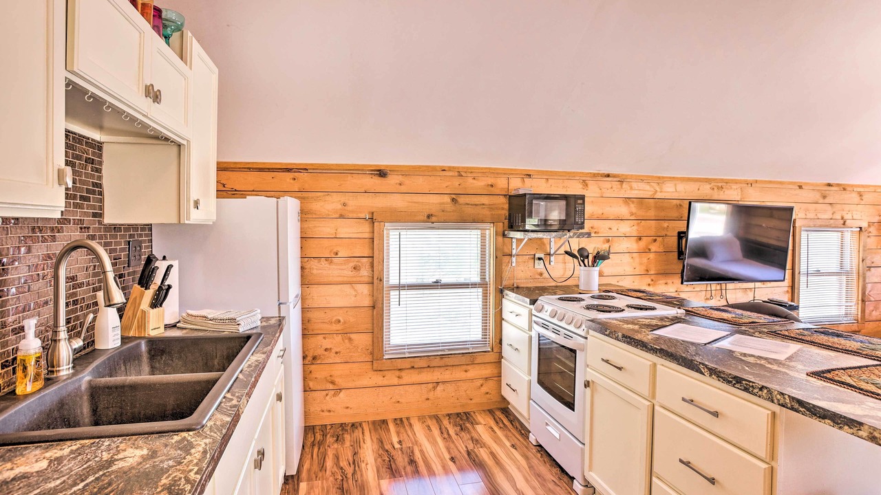 Photo of Kitchen in Suttons Bay
