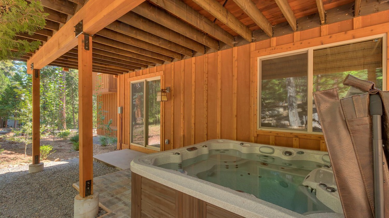 Photo of Patio Balcony in Tahoe Vista