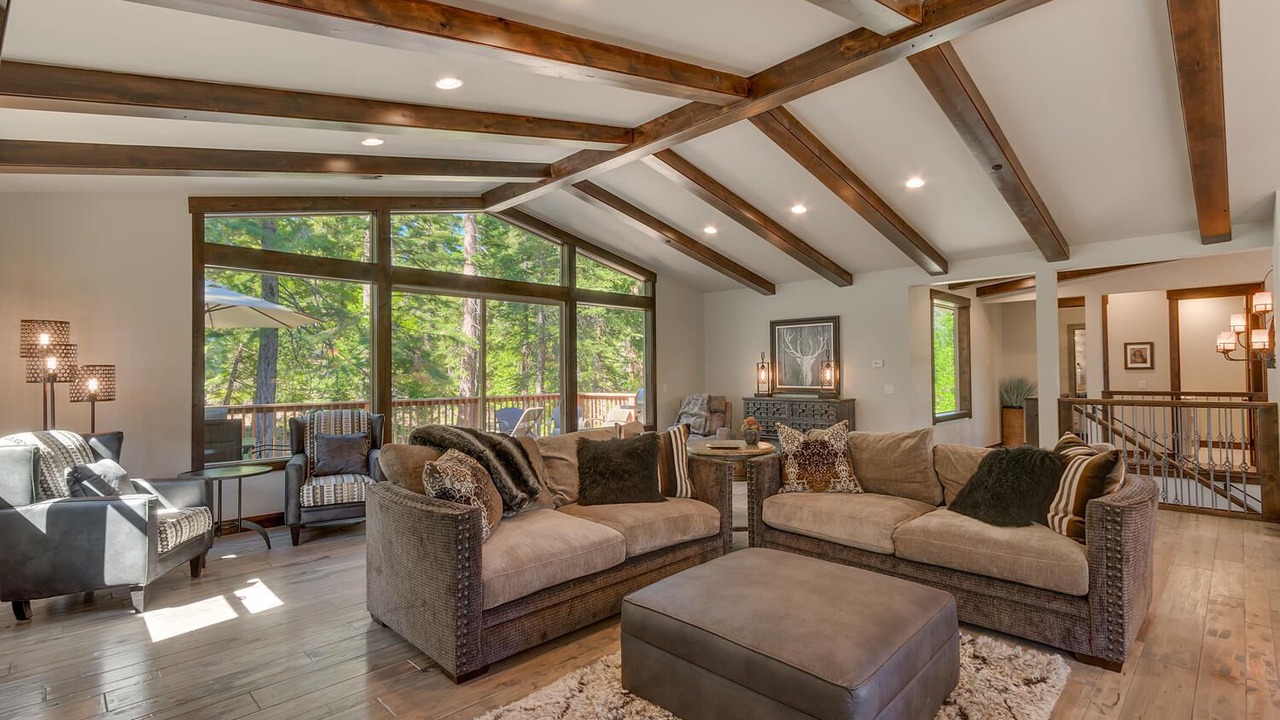 Photo of Livingroom in Tahoe Vista