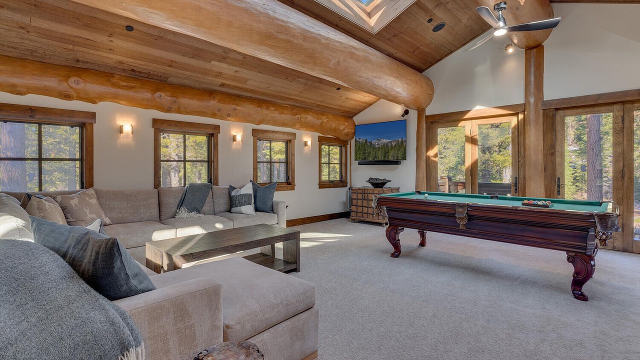 Photo of Livingroom in Olympic Valley