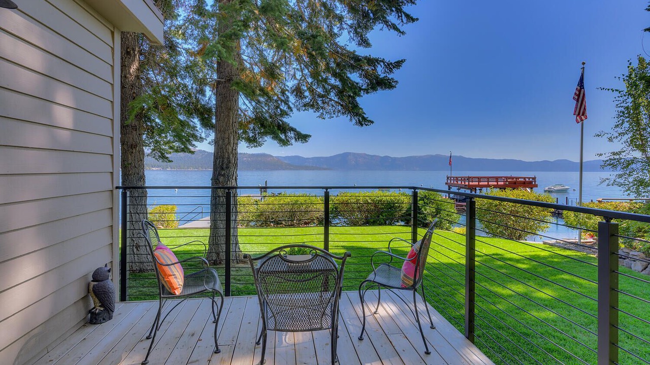 Photo of Patio Balcony in Carnelian Bay