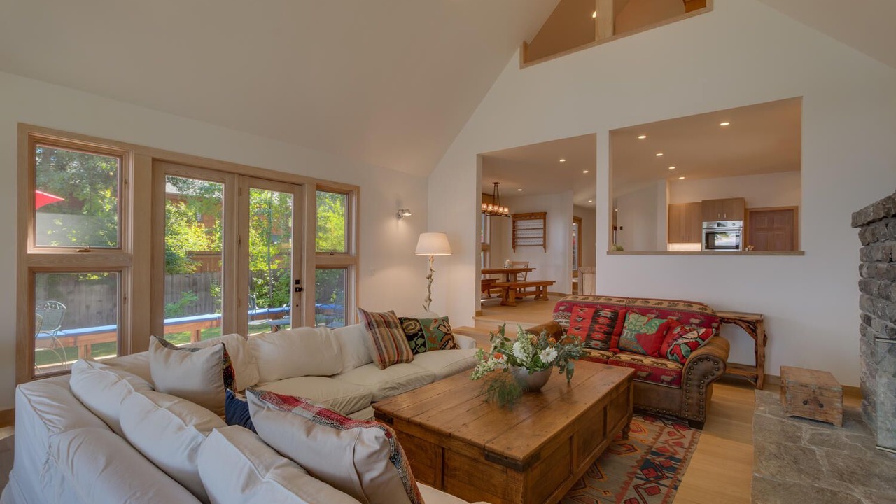 Photo of Livingroom in Carnelian Bay