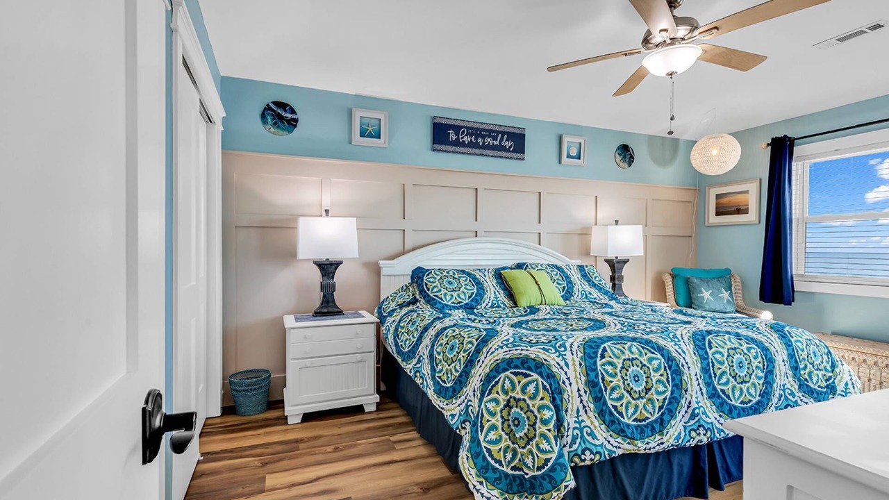 Photo of Bedroom in Surfside Beach