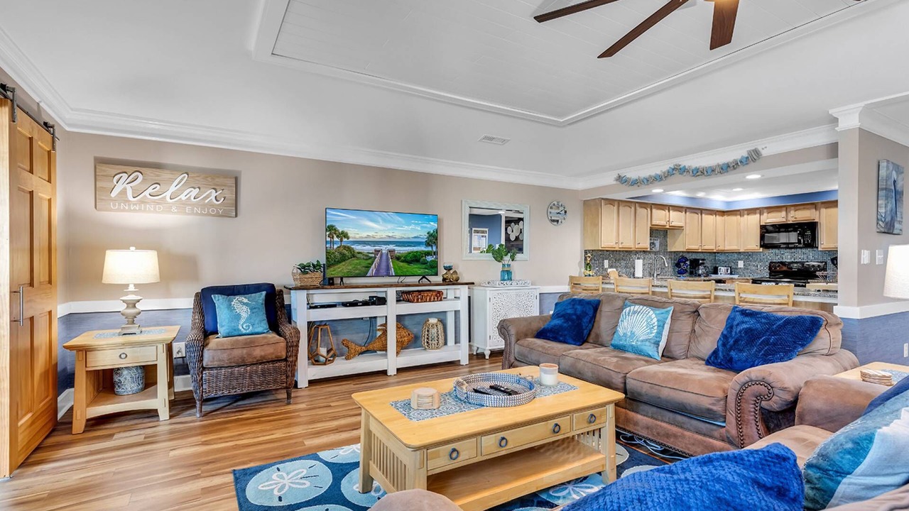 Photo of Livingroom in Surfside Beach