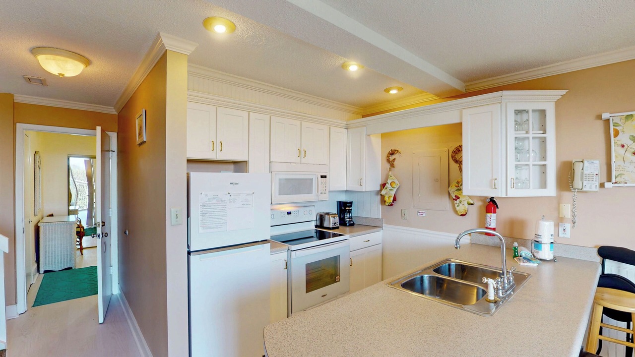 Photo of Kitchen in Jekyll Island