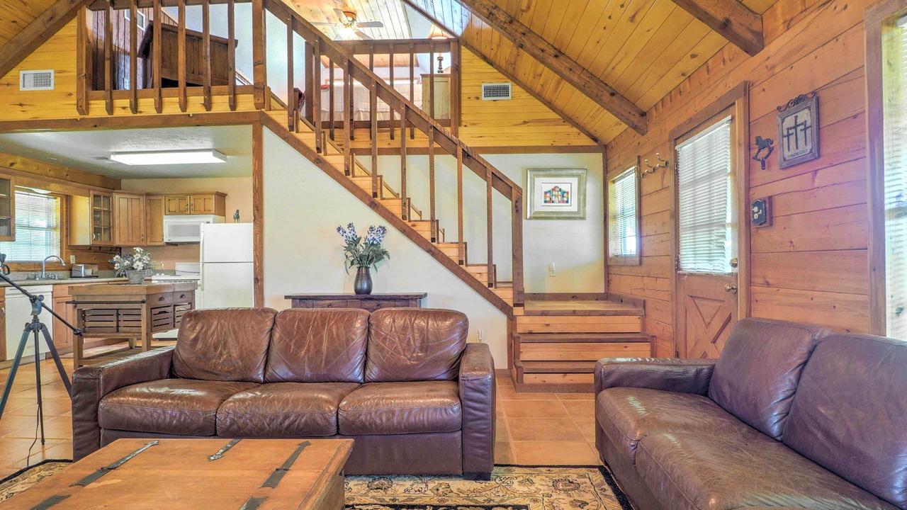 Photo of Livingroom in Carmine