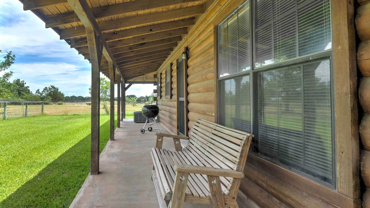 Photo of Outdoor in Carmine