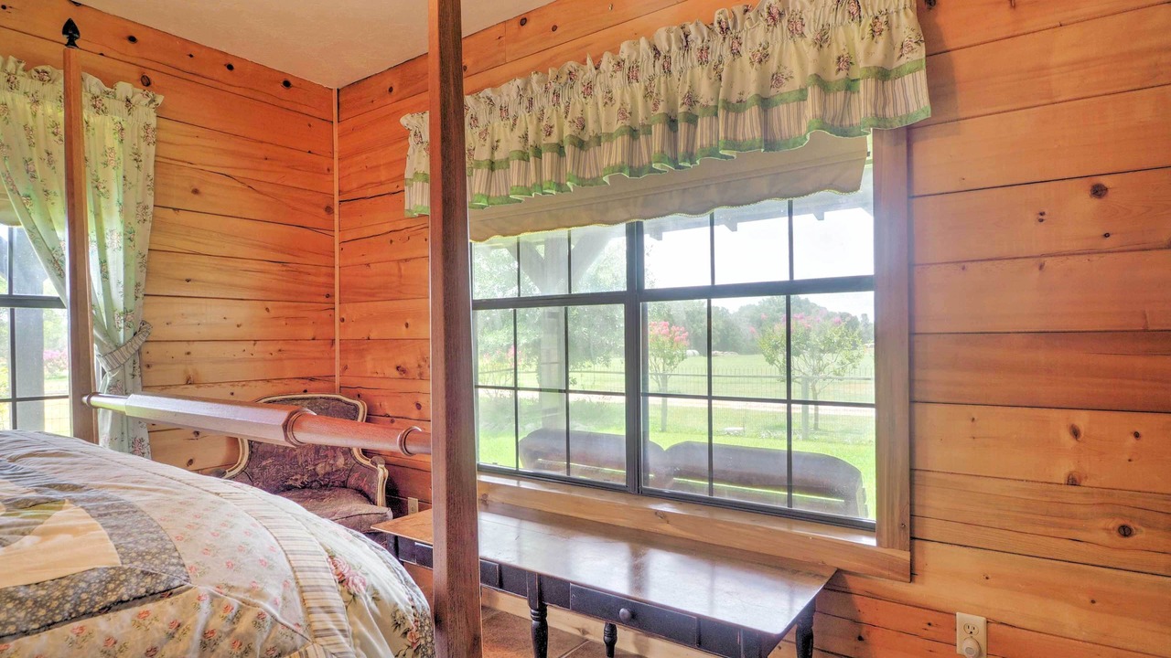Photo of Bedroom in Carmine