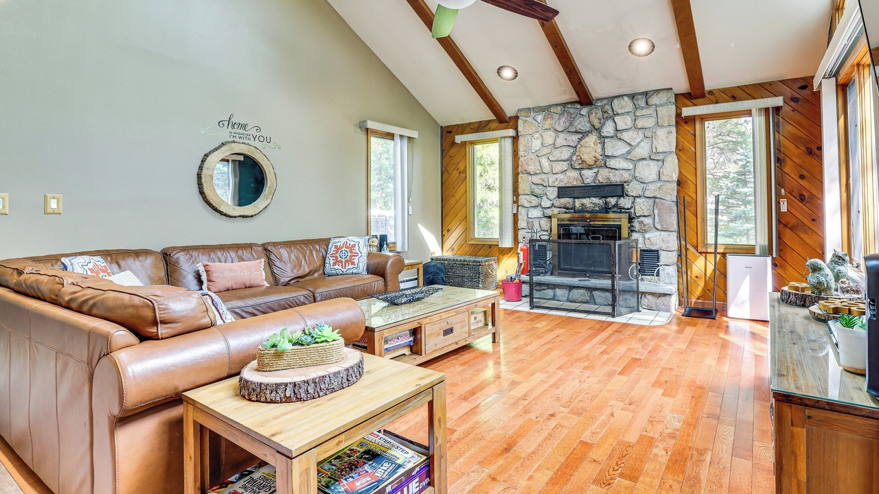 Photo of Livingroom in Lake Harmony