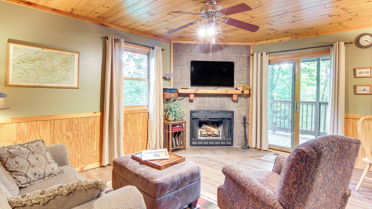 Photo of Livingroom in Whittier