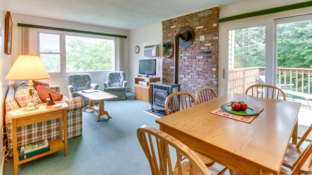 Photo of Livingroom in Stowe Area