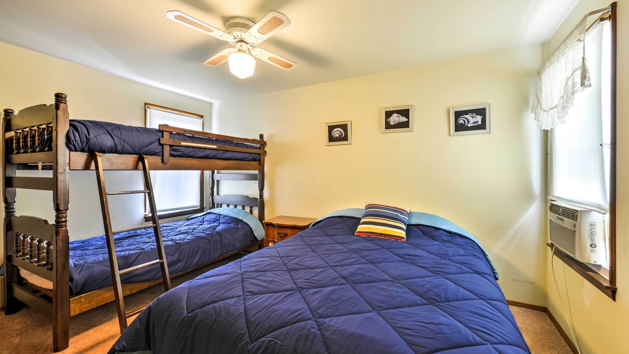 Photo of Others in Ship Bottom