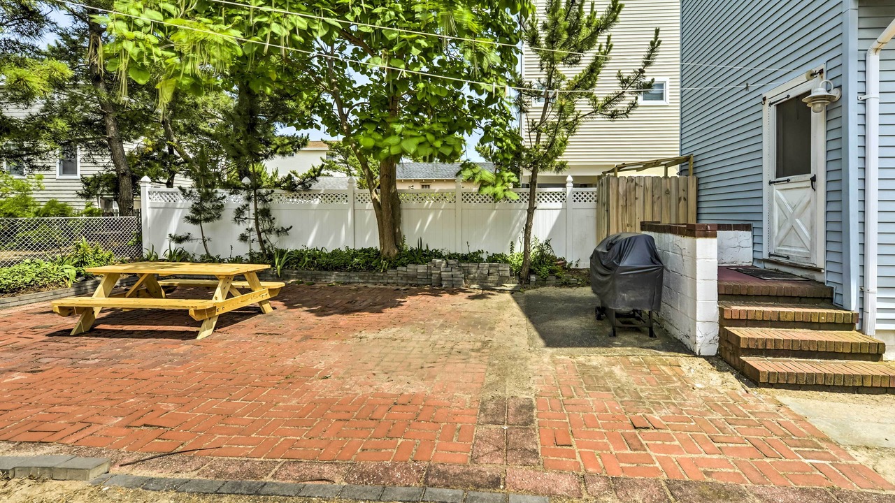 Photo of Others in Ship Bottom