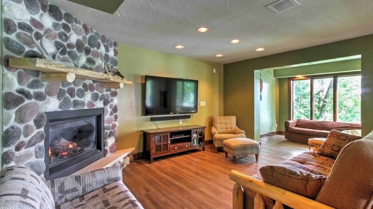 Photo of Bedroom in Pine River