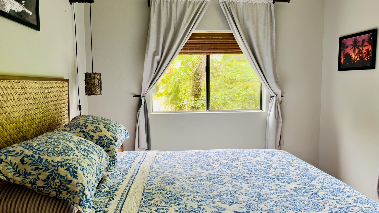 Photo of Bedroom in Keaau