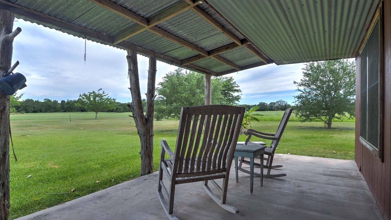 Photo of Outdoor in Carmine