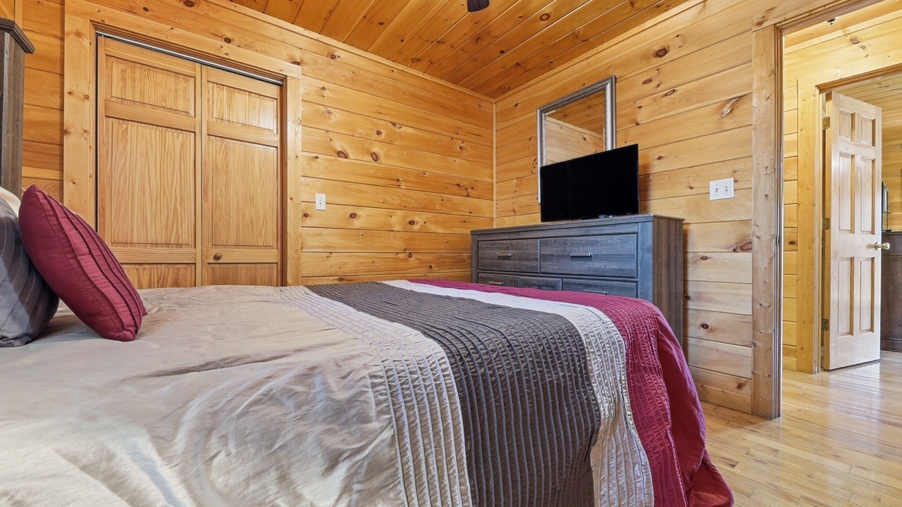 Photo of Bedroom in Cosby