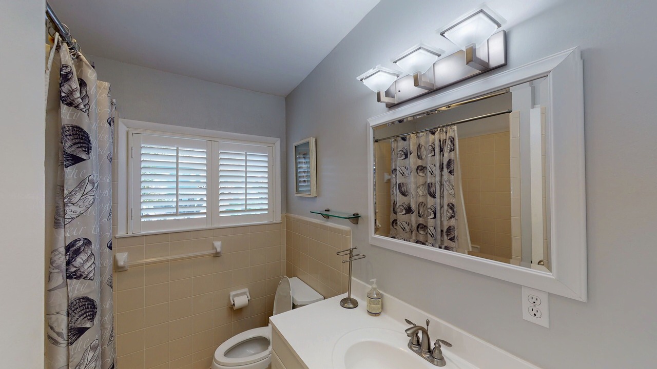 Photo of Bathroom in Jekyll Island