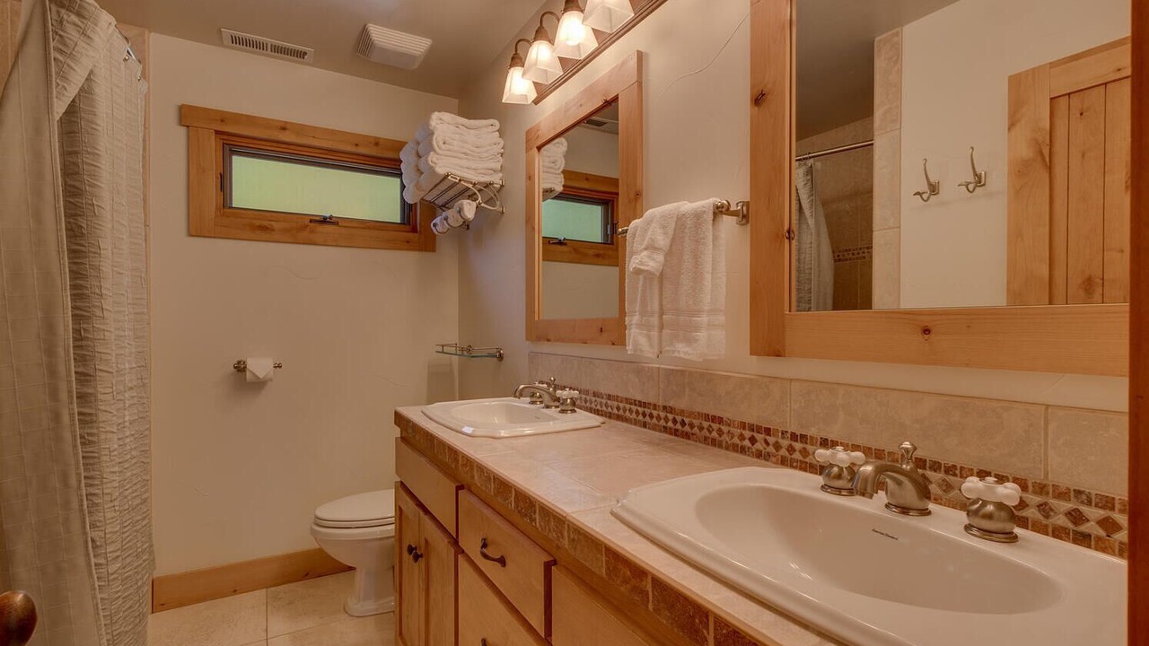 Photo of Bathroom in Tahoe Woods