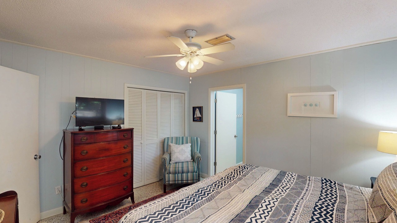 Photo of Bedroom in Jekyll Island