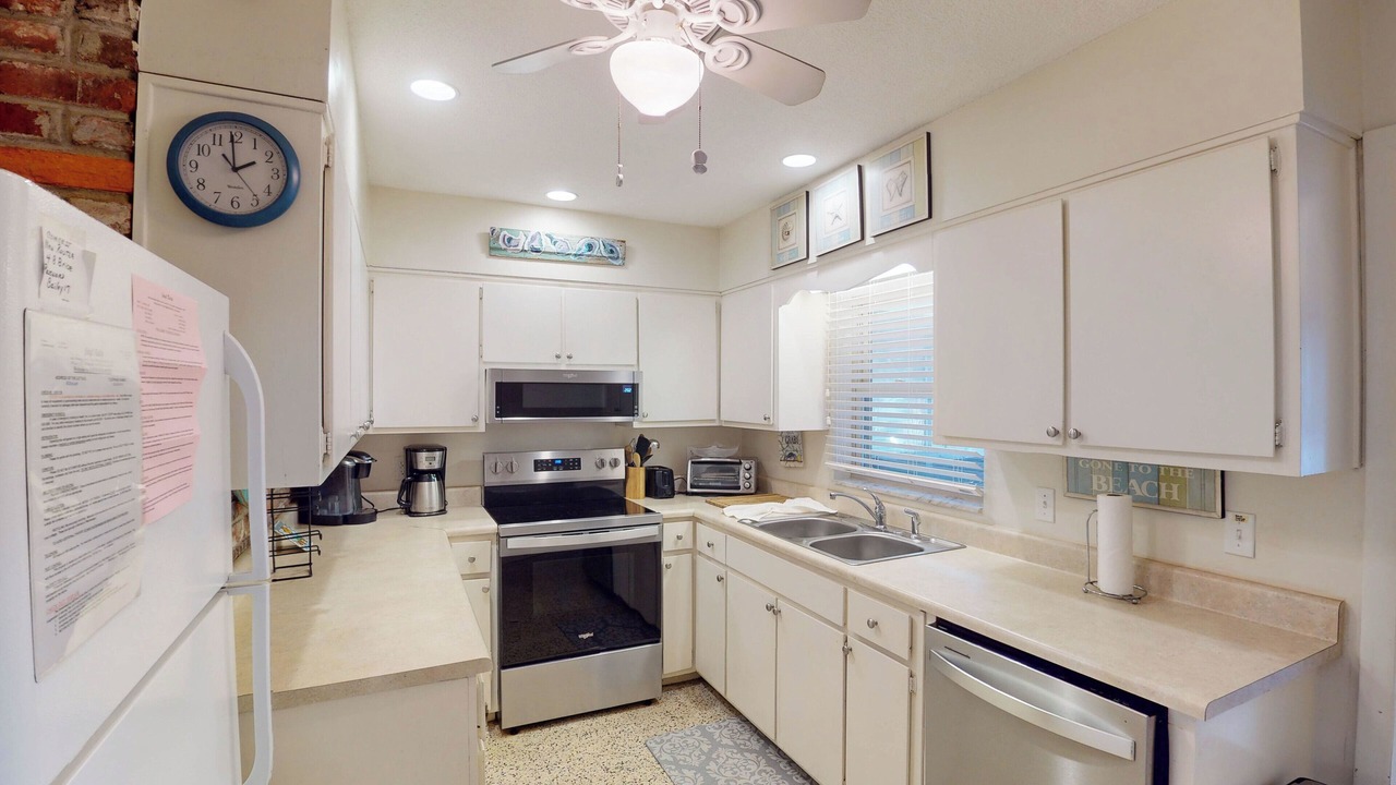 Photo of Kitchen in Jekyll Island