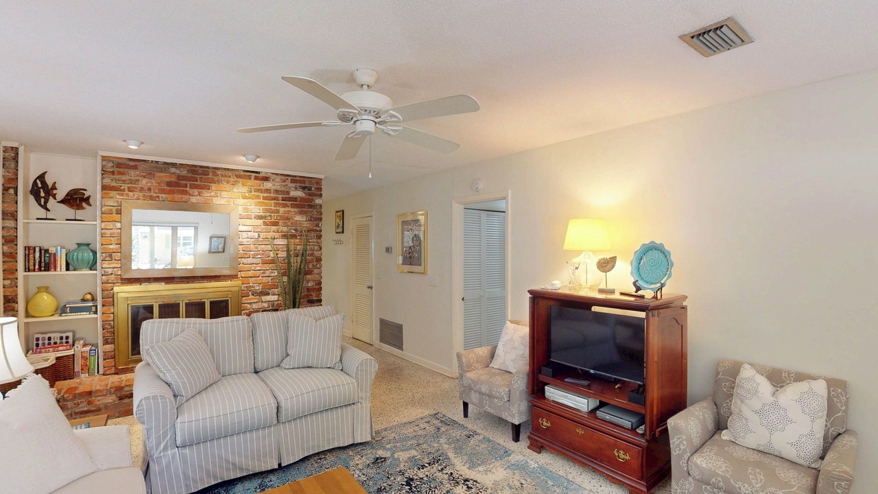 Photo of Livingroom in Jekyll Island