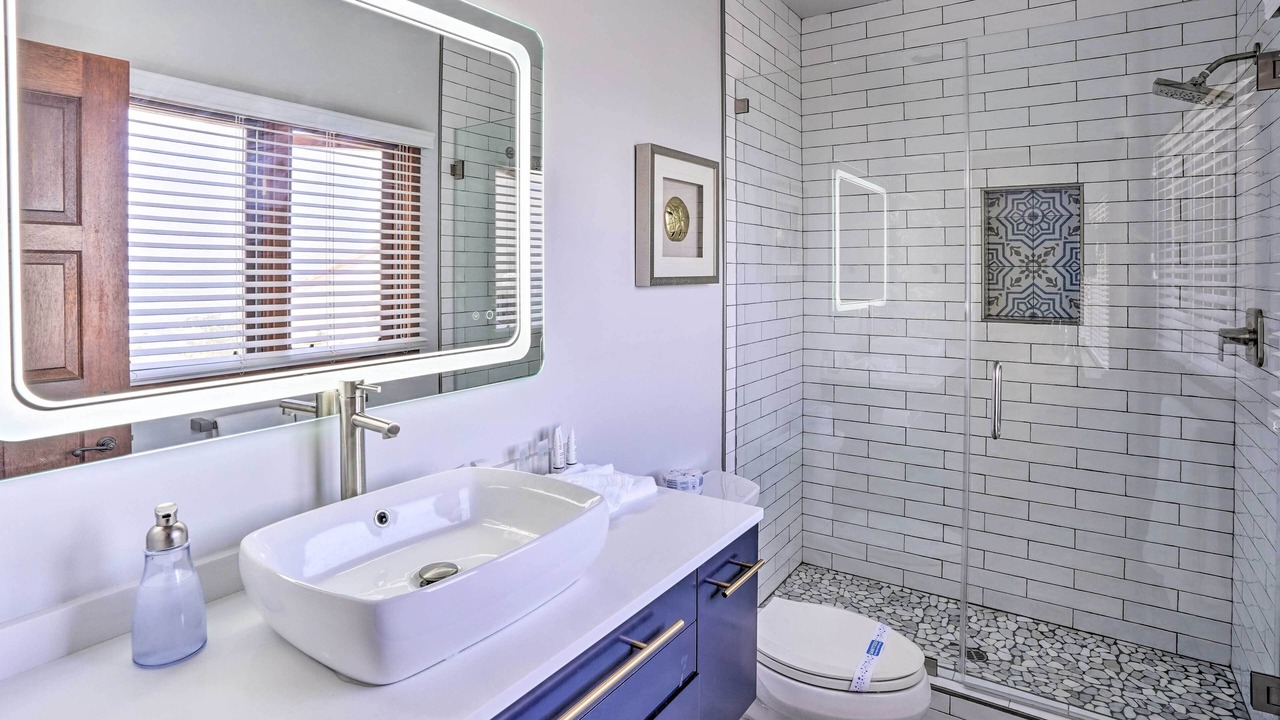 Photo of Bathroom in Avalon
