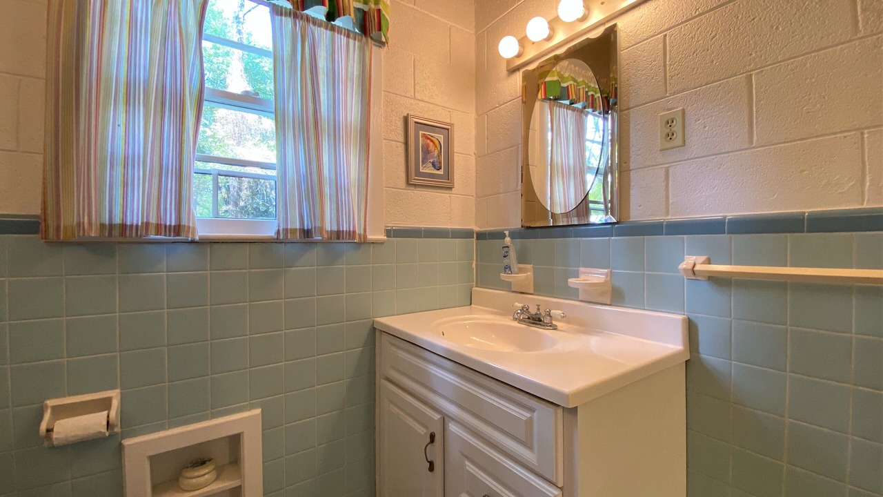Photo of Bathroom in Jekyll Island