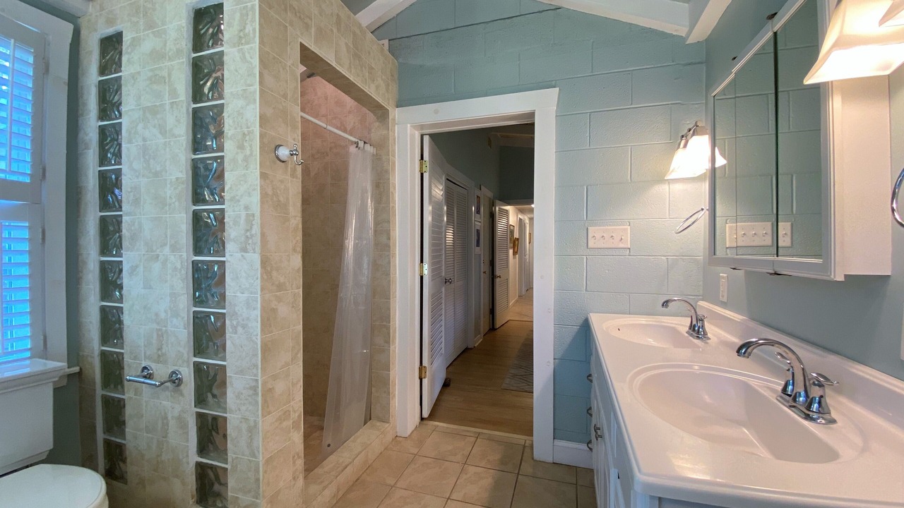 Photo of Bathroom in Jekyll Island