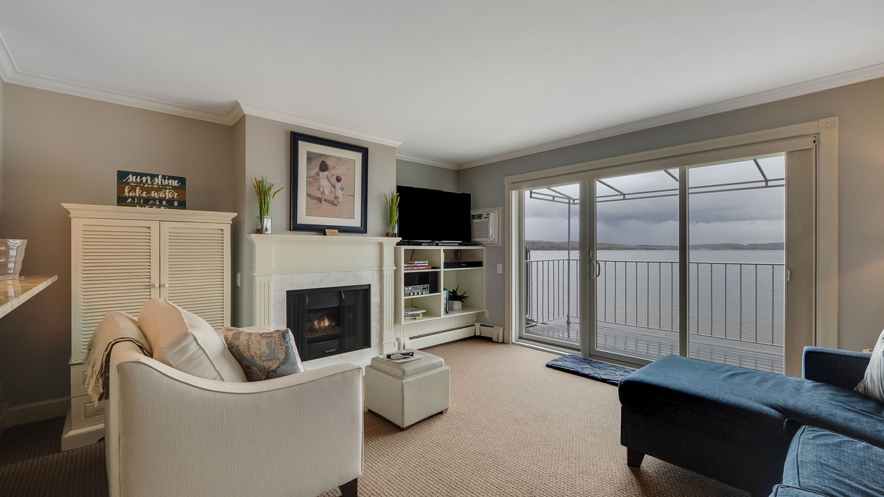 Photo of Livingroom in Boyne City