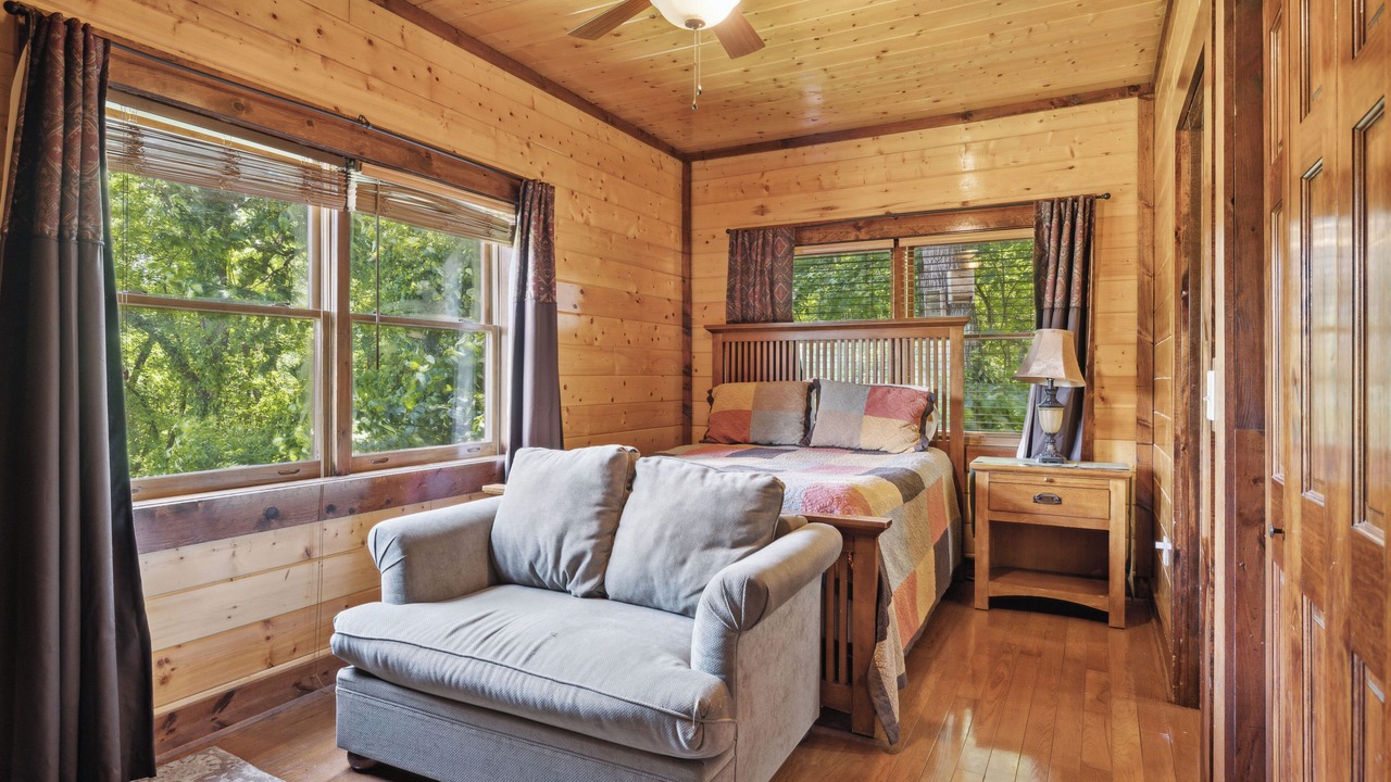 Photo of Bedroom in Cosby